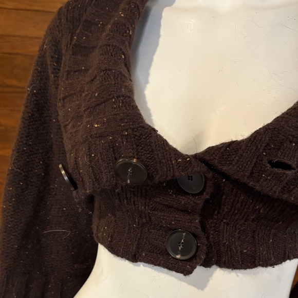 Kenar Chocolate Brown Cropped Sweater with Buttons - Picture 4 of 7